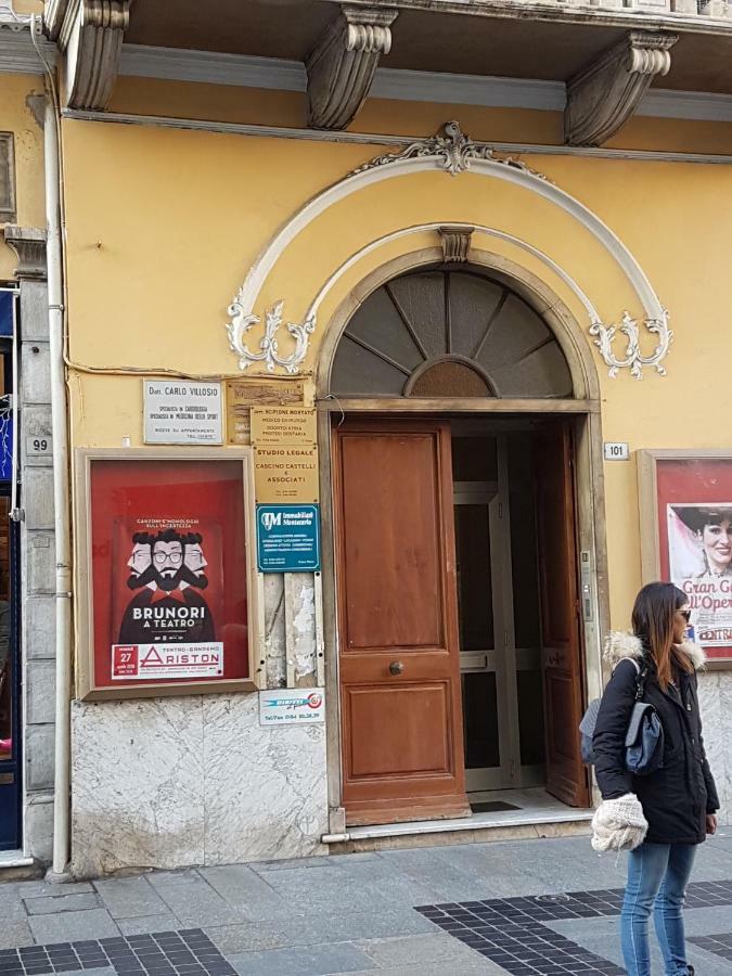 Appartamento Via Matteotti Sanremo Bagian luar foto